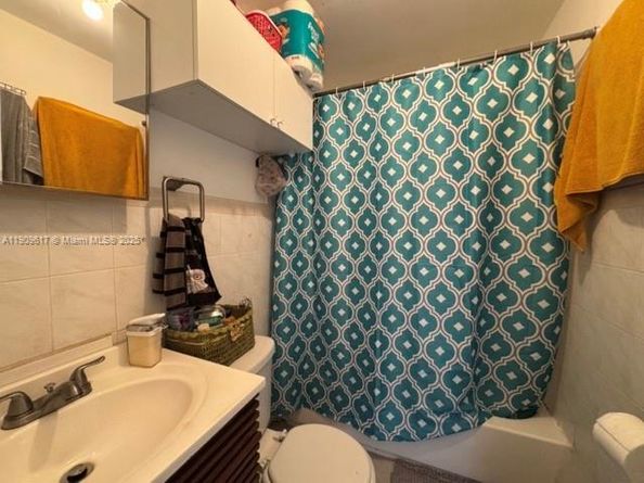 Undisclosed Address #A11909617, Miami FL 33142