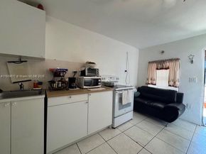 Undisclosed Address #A11909617, Miami FL 33142