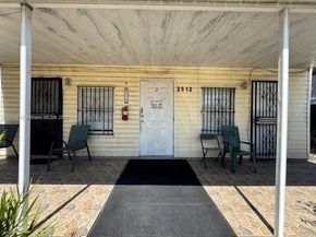 Undisclosed Address #A11909617, Miami FL 33142