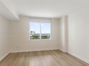 325 S Biscayne Blvd 1718, Miami FL 33131