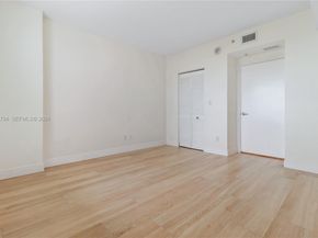 325 S Biscayne Blvd 1718, Miami FL 33131