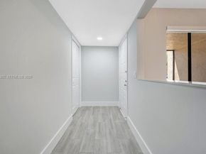 380 Racquet Club Rd 105, Weston FL 33326