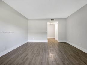 380 Racquet Club Rd 105, Weston FL 33326