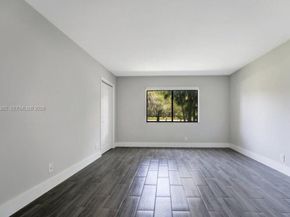 380 Racquet Club Rd 105, Weston FL 33326