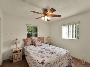 6141 Funston St, Hollywood FL 33023