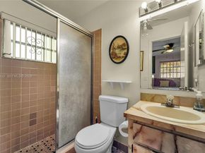 6141 Funston St, Hollywood FL 33023