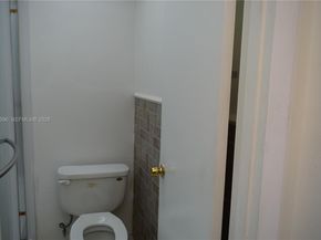 2901 NW 47th Ter 248B, Lauderdale Lakes FL 33313