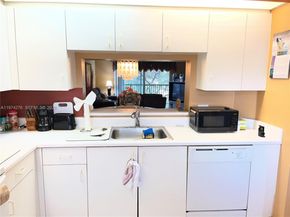 13105 SW 16th Ct 313L, Pembroke Pines FL 33027