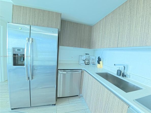 1600 SW 1st Ave 1104, Miami FL 33129