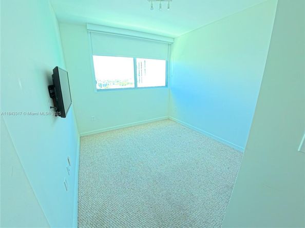 1600 SW 1st Ave 1104, Miami FL 33129