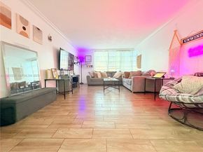 6911 Environ Blvd 1M, Lauderhill FL 33319