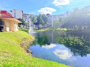 6911 Environ Blvd 1M, Lauderhill FL 33319