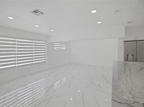 7051 SW 29th St, Miramar FL 33023