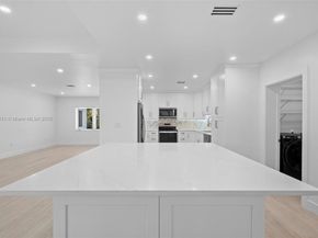 1617 Washington St, Hollywood FL 33020