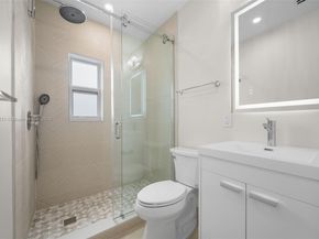 1617 Washington St, Hollywood FL 33020