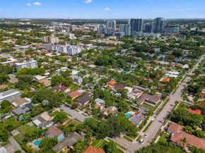 1617 Washington St, Hollywood FL 33020