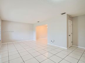 7301 NW 11th St, Plantation FL 33313