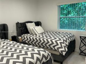 1035 NE 172nd Ter, Miami FL 33162