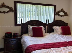 1035 NE 172nd Ter, Miami FL 33162