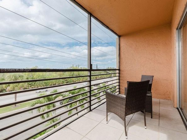 3110 N Pine Island Rd 409, Sunrise FL 33351