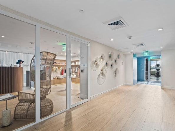 1100 West Ave 616, Miami Beach FL 33139