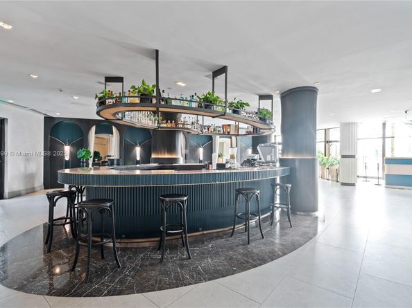 1100 West Ave 616, Miami Beach FL 33139