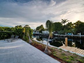 5561 NE 28th Ave, Fort Lauderdale FL 33308