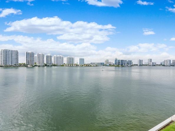 17500 N Bay Rd S707, Sunny Isles Beach FL 33160