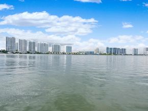 17500 N Bay Rd S707, Sunny Isles Beach FL 33160