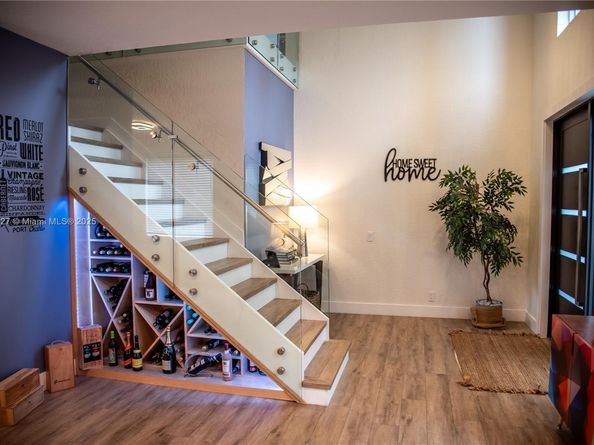 857 Vanda Ter, Weston FL 33327
