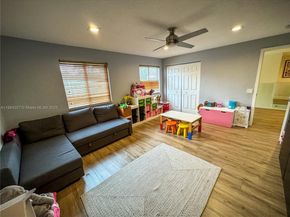 857 Vanda Ter, Weston FL 33327