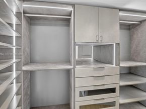 1000 S Pointe Dr 1501, Miami Beach FL 33139