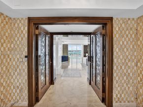 1000 S Pointe Dr 1501, Miami Beach FL 33139
