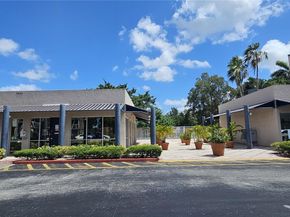 7075 NW 186th St C101, Hialeah FL 33015