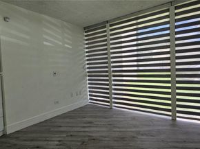 7075 NW 186th St C101, Hialeah FL 33015