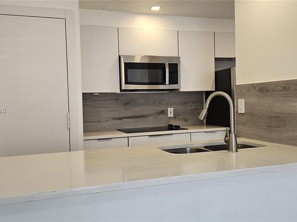 7075 NW 186th St C101, Hialeah FL 33015