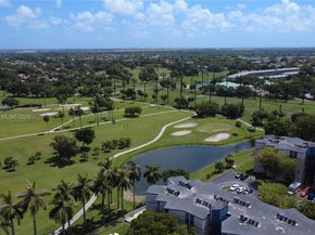 7075 NW 186th St C101, Hialeah FL 33015
