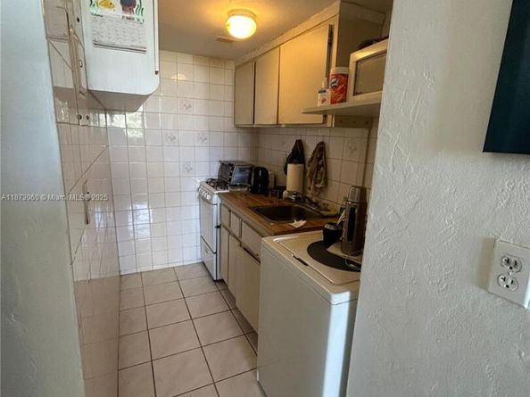 6484 Indian Creek Dr 303, Miami Beach FL 33141