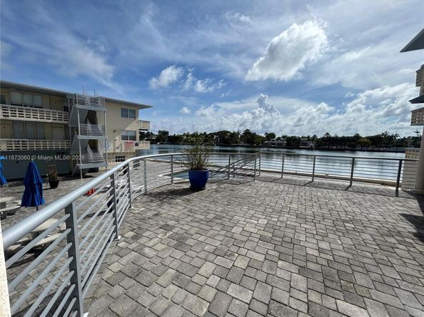6484 Indian Creek Dr 303, Miami Beach FL 33141