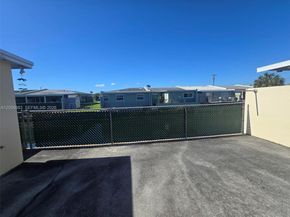 10106 SW 20th St, Miami FL 33165