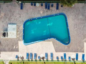 301 NE 14th Ave 601, Hallandale Beach FL 33009