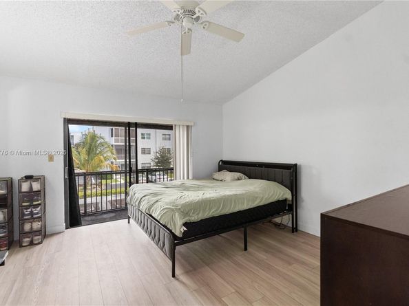 8033 NW 29th STREET, Sunrise FL 33322