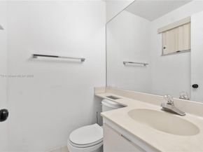 8033 NW 29th STREET, Sunrise FL 33322
