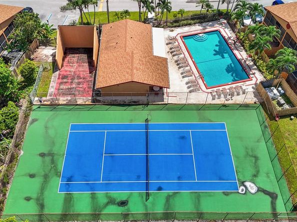 8033 NW 29th STREET, Sunrise FL 33322