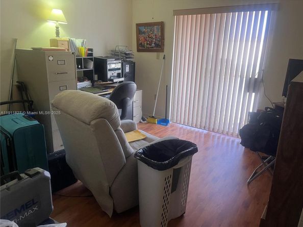 12276 SW 10th St, Miami FL 33184