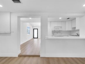 11030 SW 42 St, Miami FL 33165