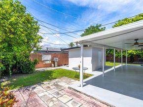 11030 SW 42 St, Miami FL 33165