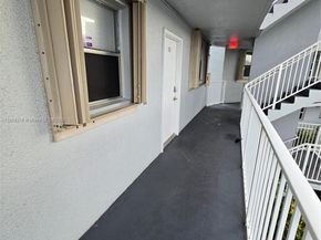 115 Royal Park Dr 2H, Oakland Park FL 33309