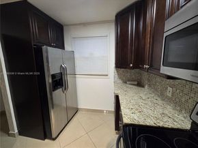 115 Royal Park Dr 2H, Oakland Park FL 33309