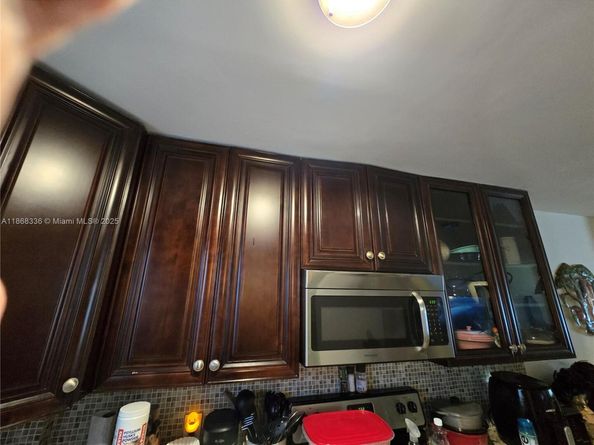 115 Royal Park Dr 2H, Oakland Park FL 33309